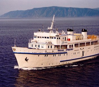 Круизный теплоход VIP класса "Николай Ерощенко"