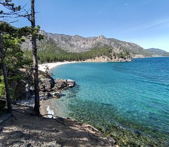 Водная экскурсия в бухту Песчаная